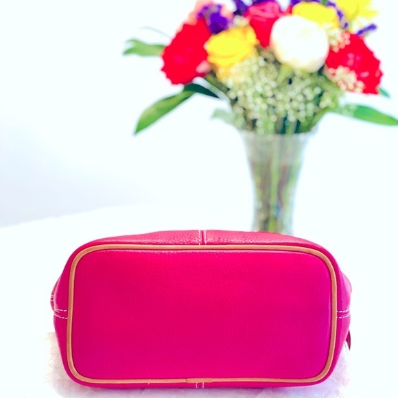 🦆Dooney & Bourke Premium Leather Handbag w/Logo Keychain, Sz Small, Pink & Tan - Picture 8 of 8